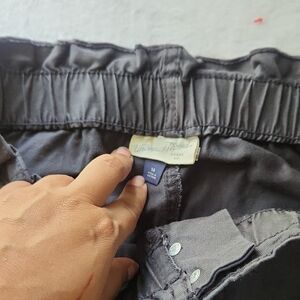 Universal Thread Charcoal Straight Leg Pants